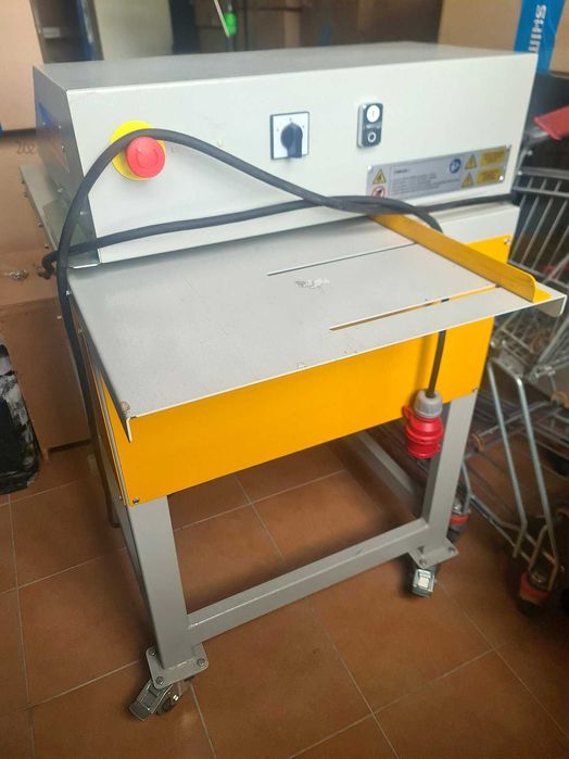 Maszyna do produkcji wypełniacza z kartonów