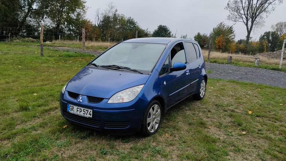 Mitsubishi Colt 1.5 Benzyna