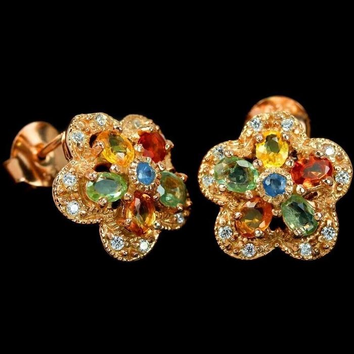 Серебряные серьги 925 пробы с натуральным цветным сапфиром