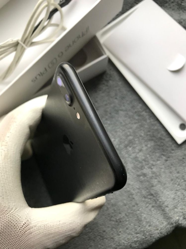 Iphone 7 Plus caly czarny baterii 84proc