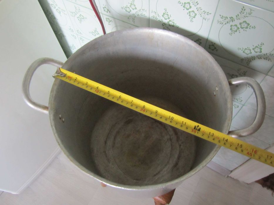 Кастрюля алюминиева 30 и 30 л с крышкой СССР