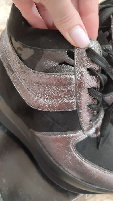 Продам слипоны на скрытой танкетке