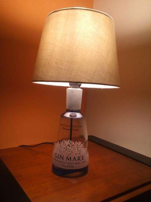 Candeeiros personalizados com garrafas de Gin