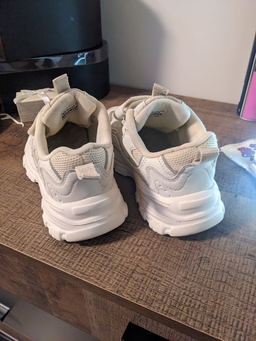 Кросівки демісезонні 35 р