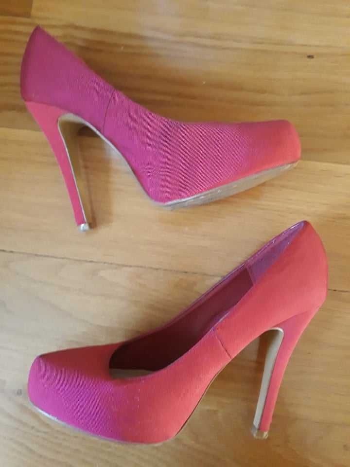 Pumps rosa como novos