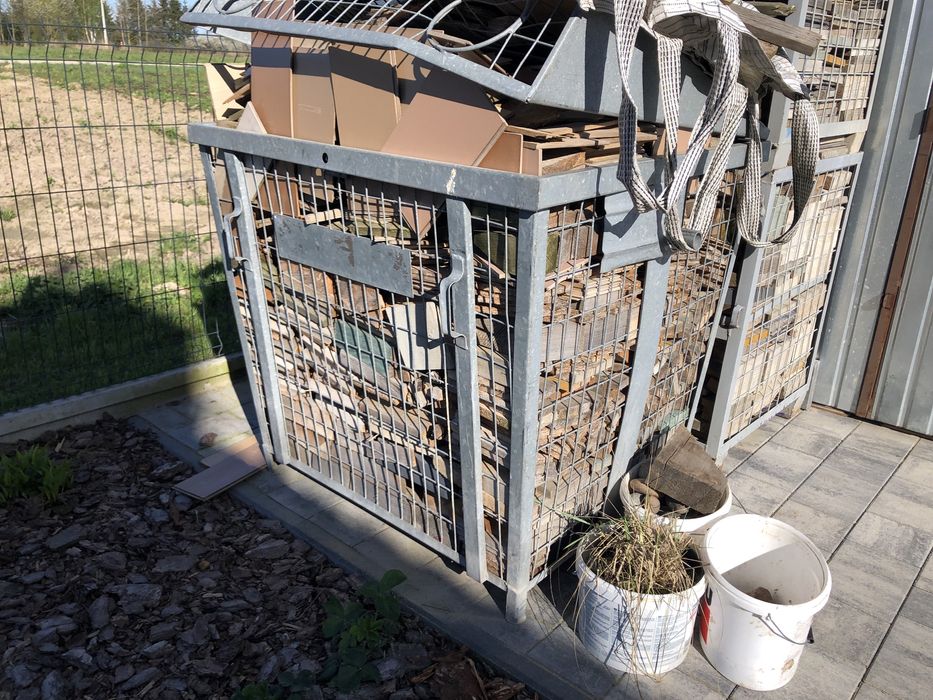 Drewno deski pocięte na opał