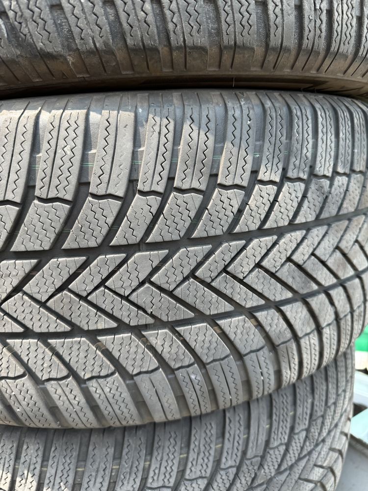 255/50/19 Bridgestone blizzak lm005