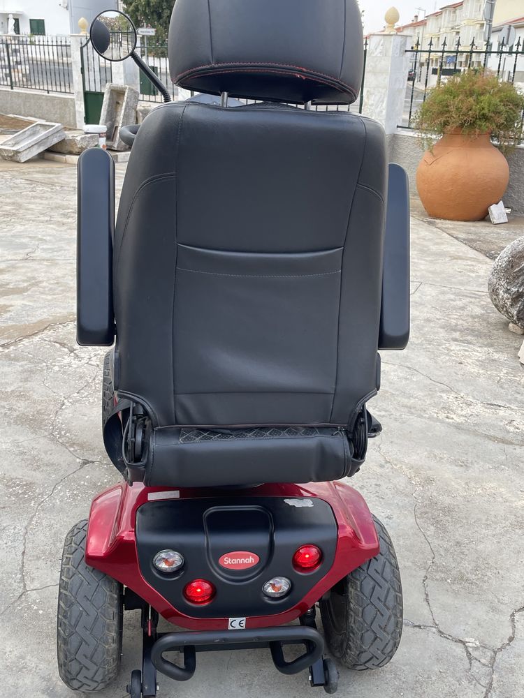 Scooter Midi - moderna e compacta