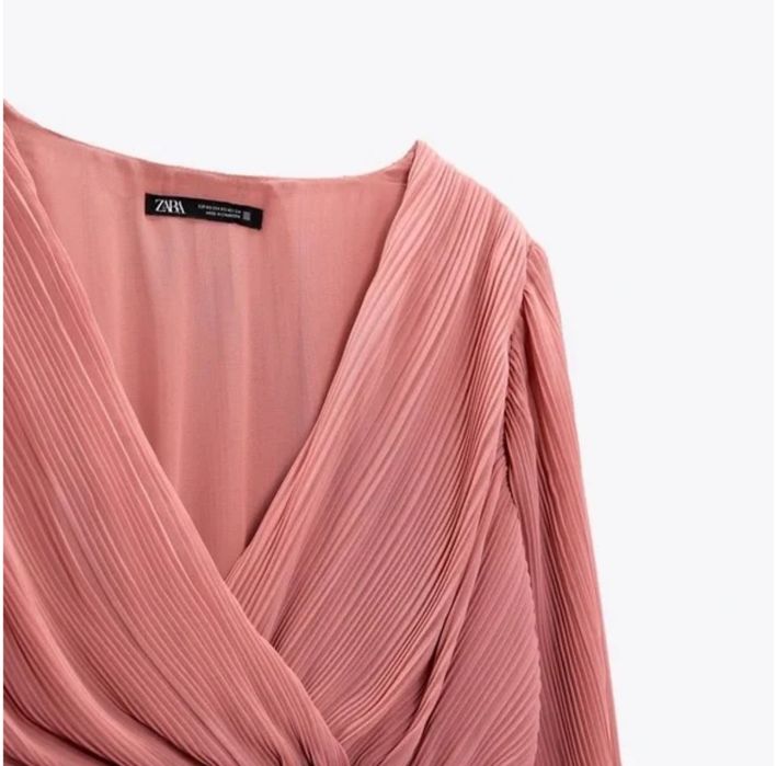 Платье вечернее плиссе,гофре Zara Pleated MIDI Dress