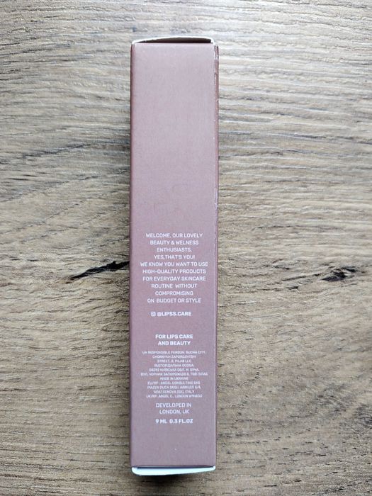 Balsam do ust Lipper Kyiv Cake Lip Balm firmy LIPSS