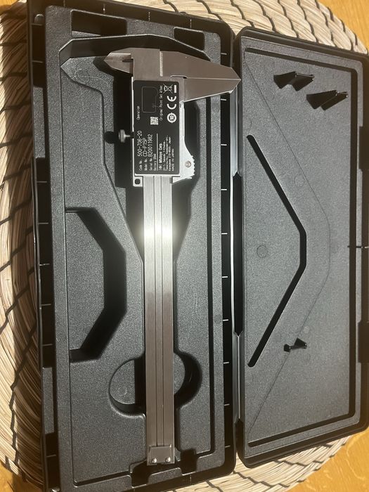 Suwmiarka elektroniczna Mitutoyo 150mm