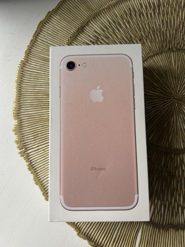 IPhone 7 rose gold 32 Gb