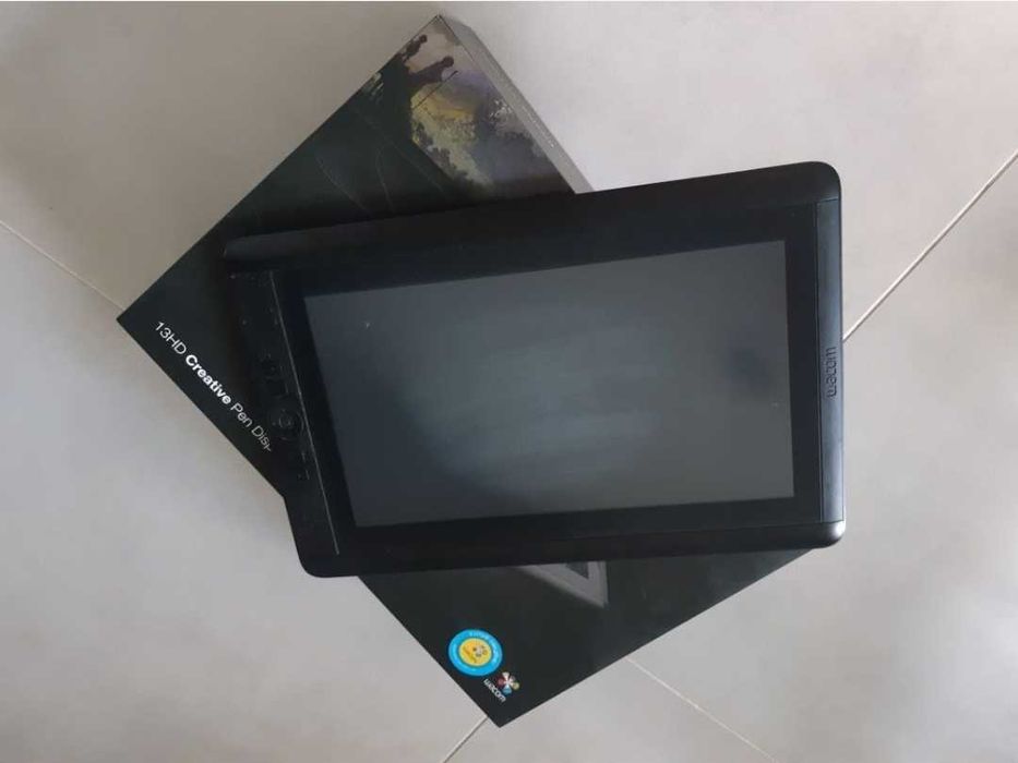 Продам художній планшет WACOM 13HD CINTIQ Creative pan Display