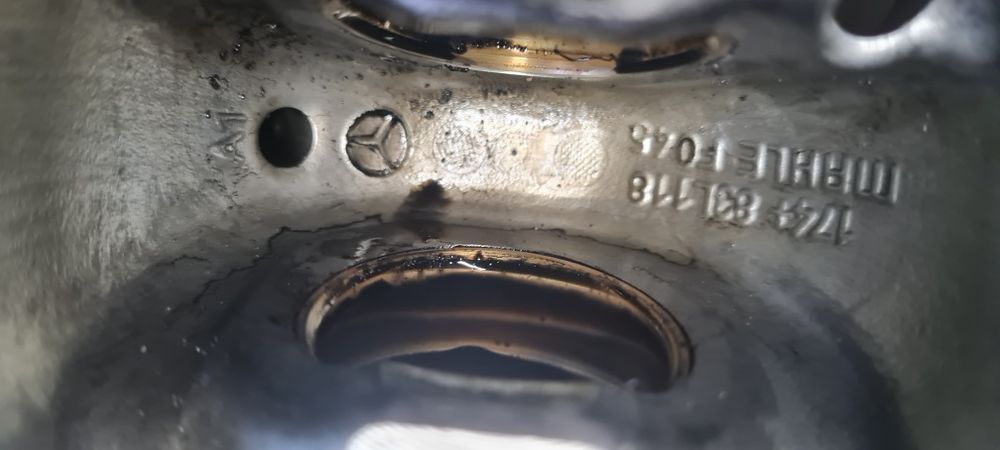 Tłok silnika Mercedes Sprinter W907 OM651 z 2019 roku Pojemność 2.2