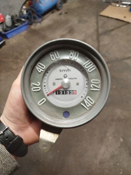 Stary zegar prędkości syrena fso wyprzedaż garażowa