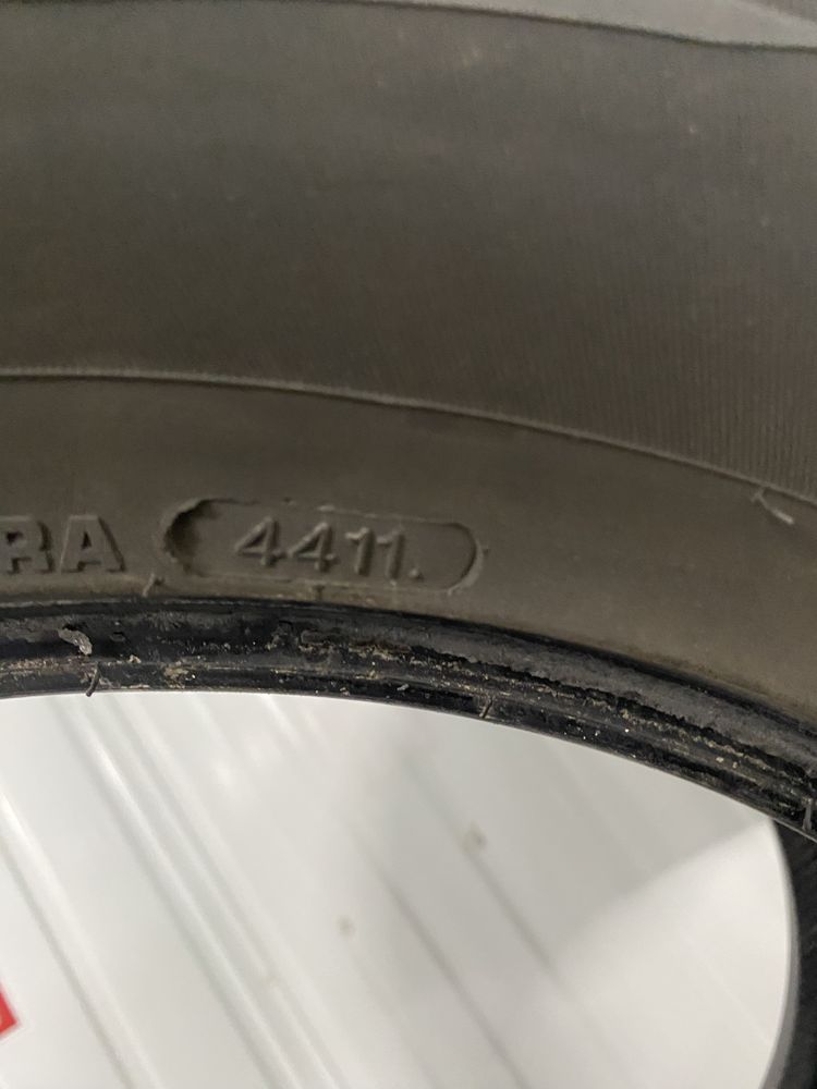 Vredestein Wintrac Extreme 215/65 R16 зимня резина гума