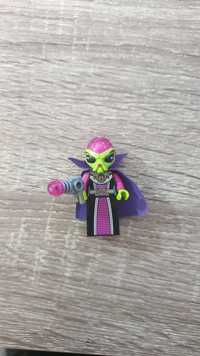 Lego Minifigures Series 8 Alien Villainess