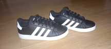 Sapatilhas adidas 37