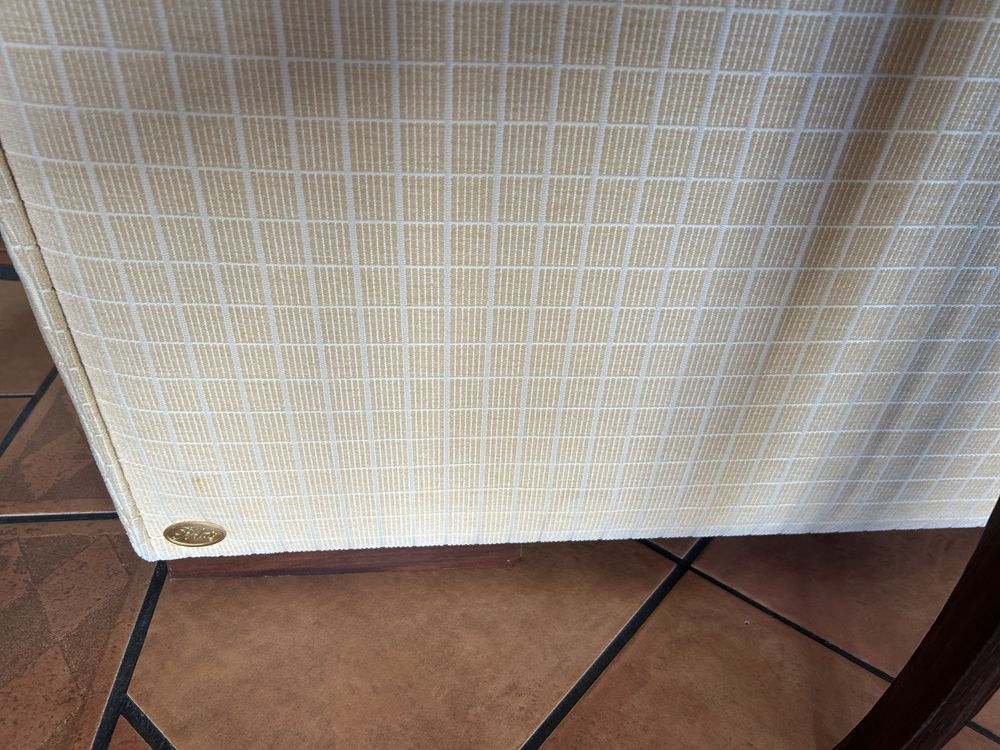 Sofa excelente em tecido