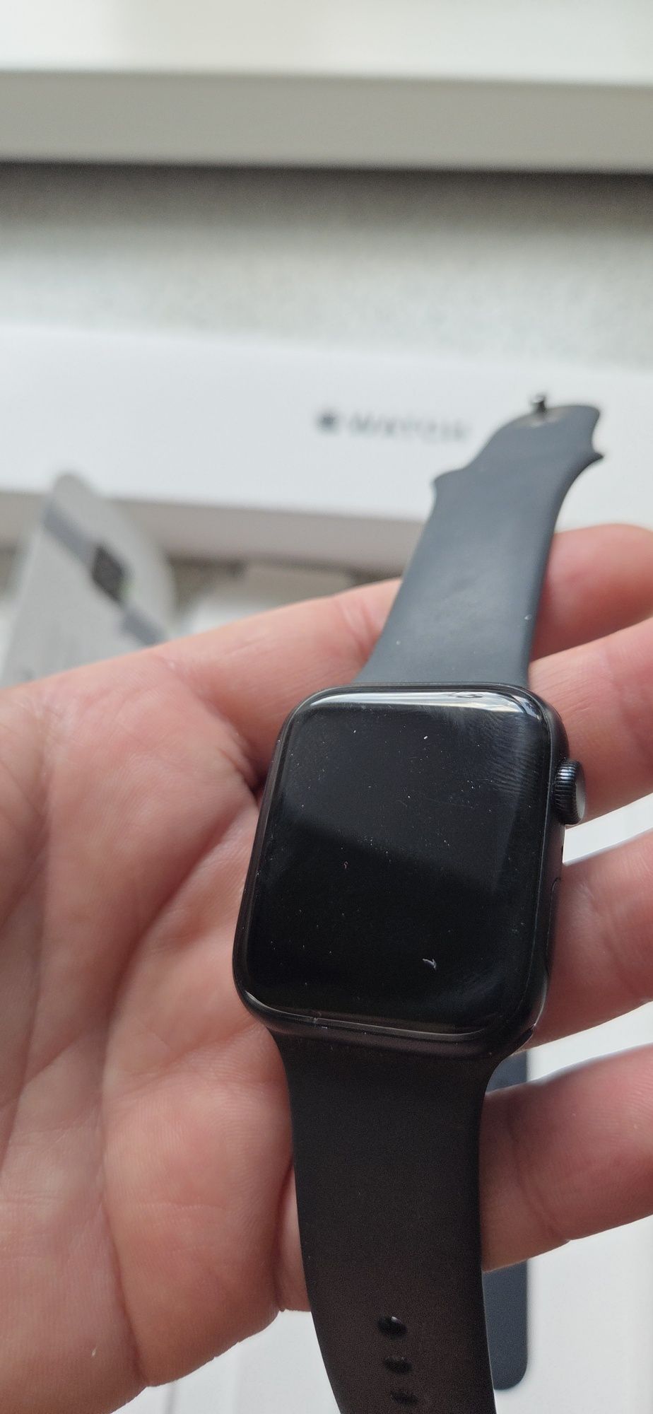Apple watch se 44 midnight