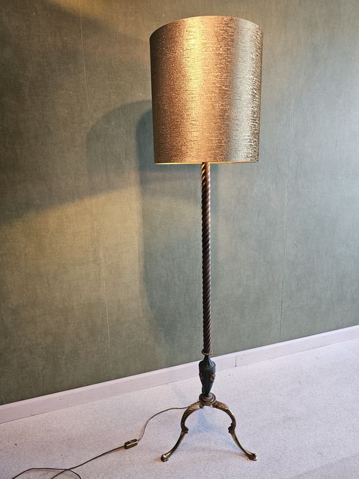 Mosiężna  lampa podłogowa  vintage