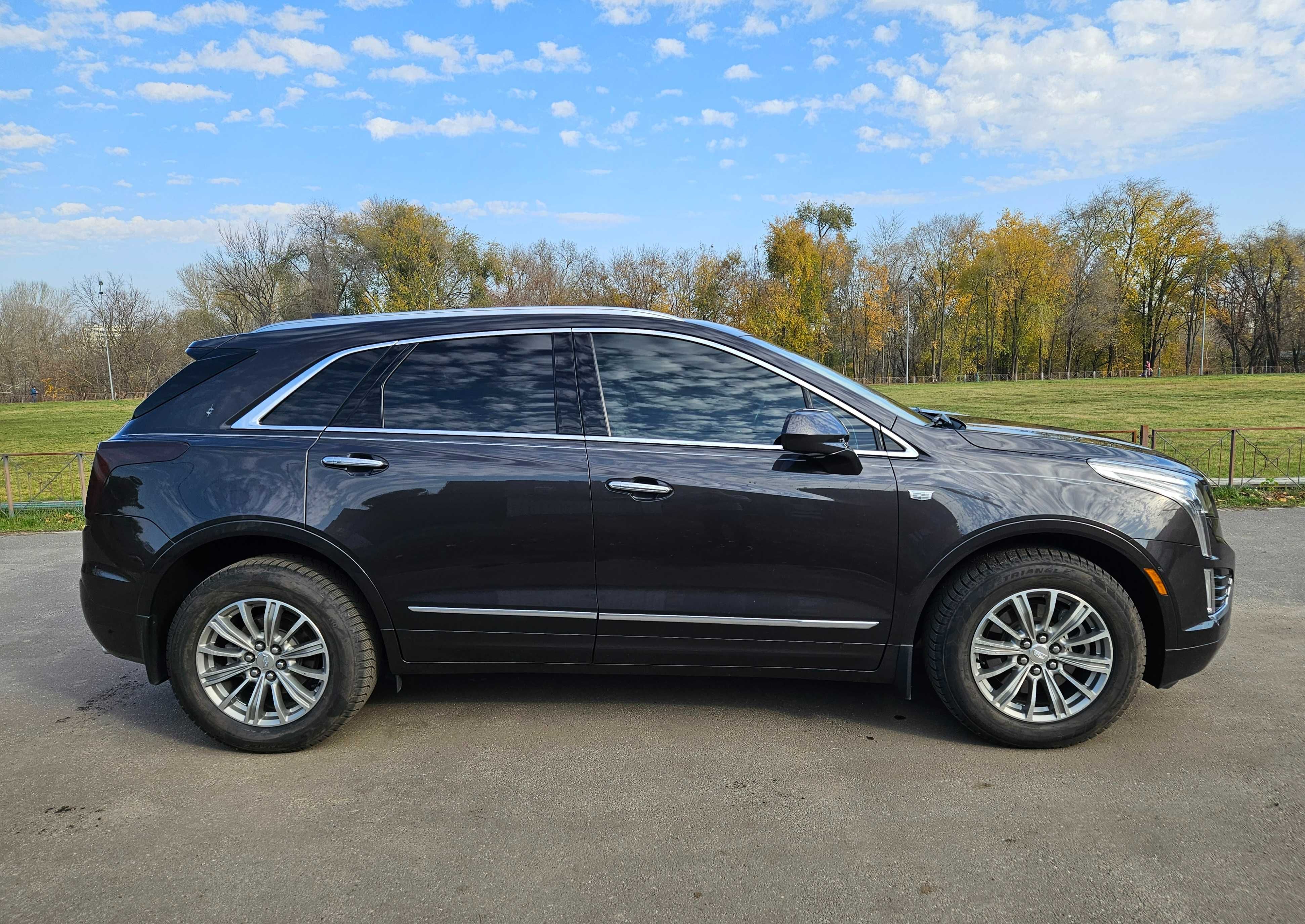 Cadillac XT5 Luxury AWD 2018 кроссовер