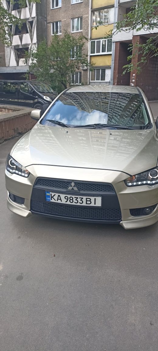 Mitsubishi Lancer X. Газ/бензин. Lancer 10.