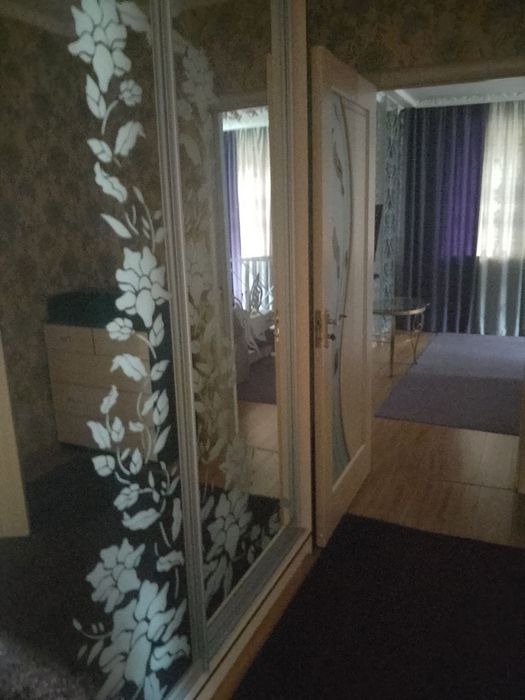 Отдельный дом в центре с отдельным двором, автономное отопление..