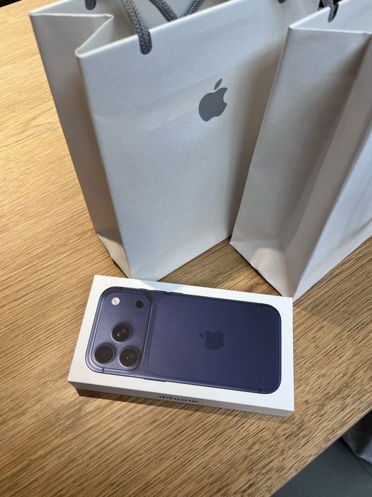 Iphone 17 pro blue 256gb(при зустрічі у Львові)