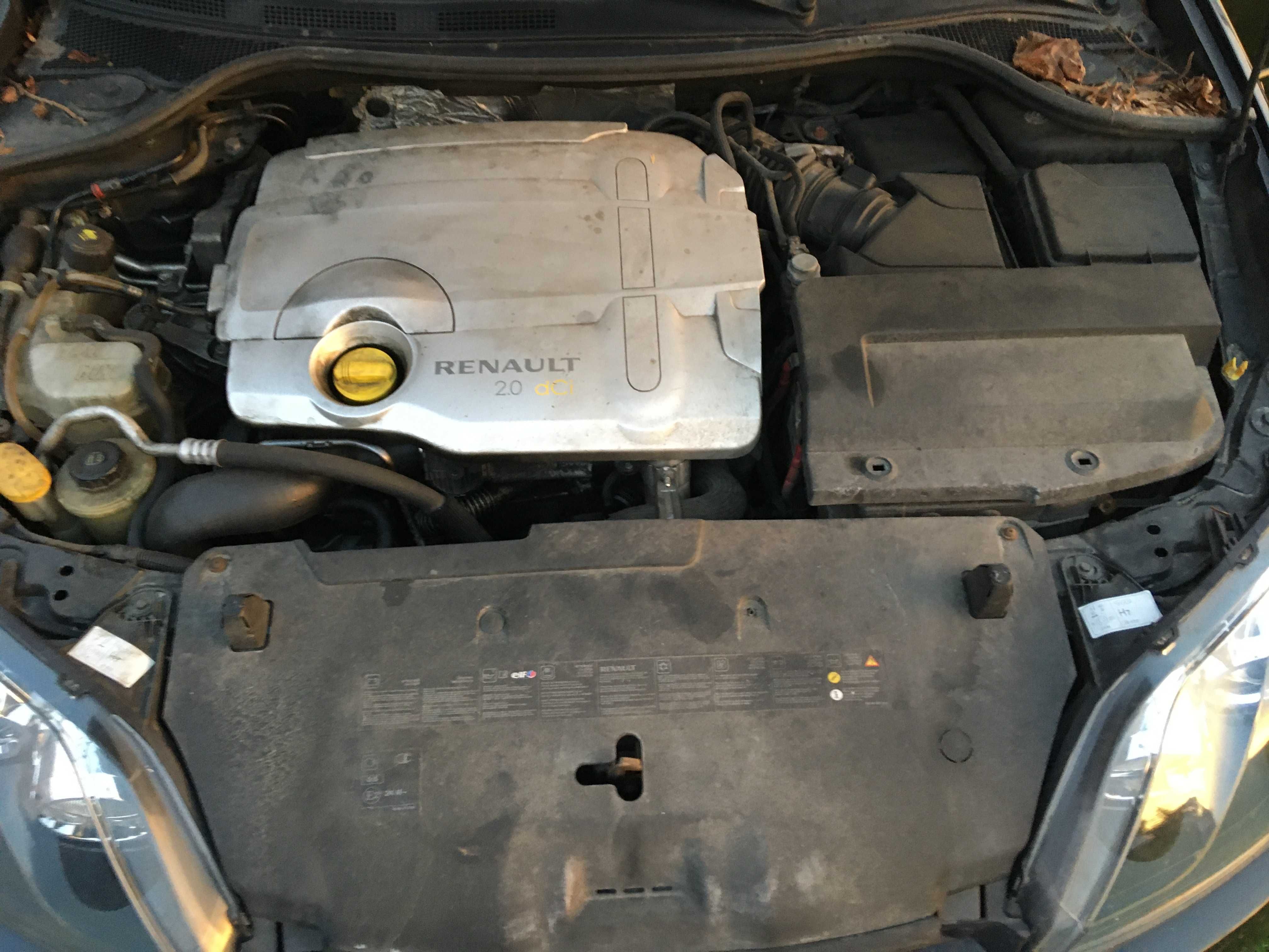 RENAULT LAGUNA III 3 2.0 DCI Belka pod chłodnice Osłona dolna silnika