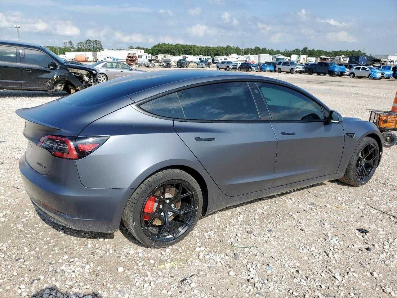 Tesla Model 3 Dual Motor Perfomance 2023