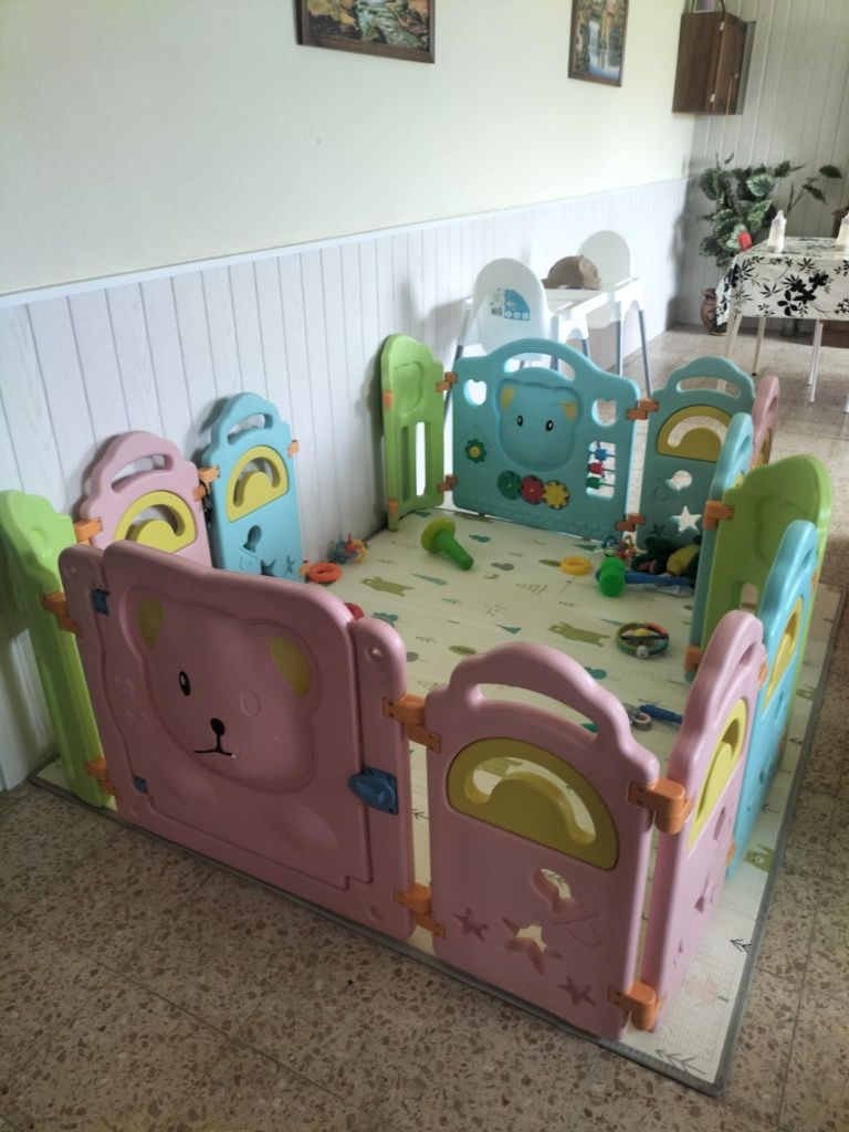 Cerca/parque para bebés