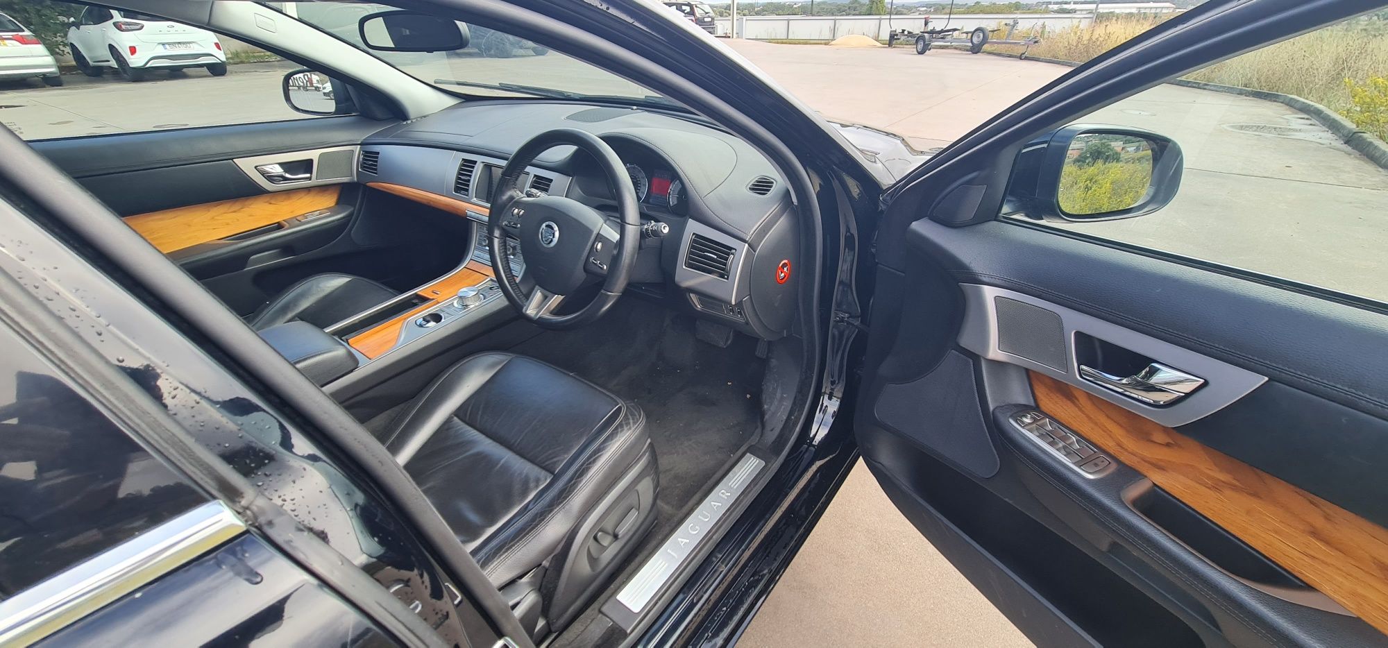 Jaguar XF 3.0 para peças