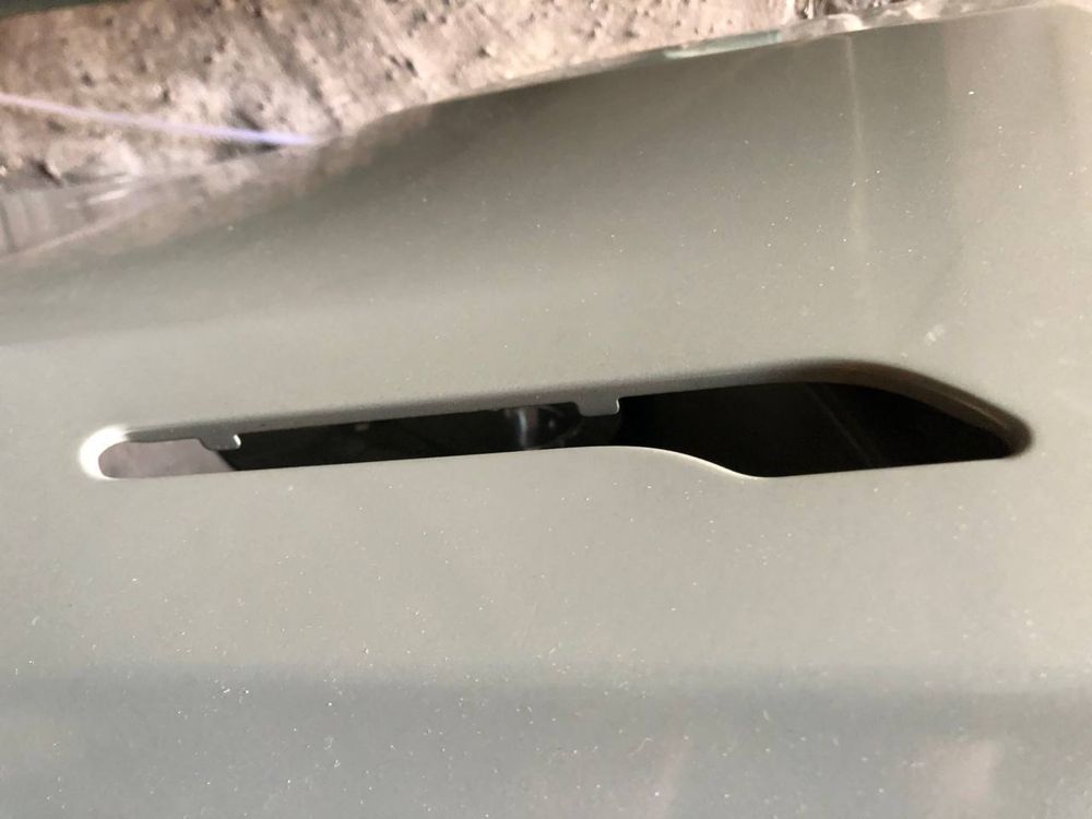 Дверь задняя левая правая Tesla model Y 2020 2021 2023 2024