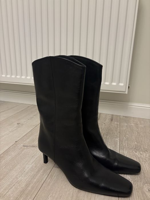 Нові туфлі від бренду «BIMBA Y LOLA»