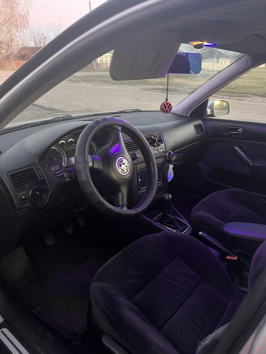 Volkswagen Bora 1.6 mt 2002