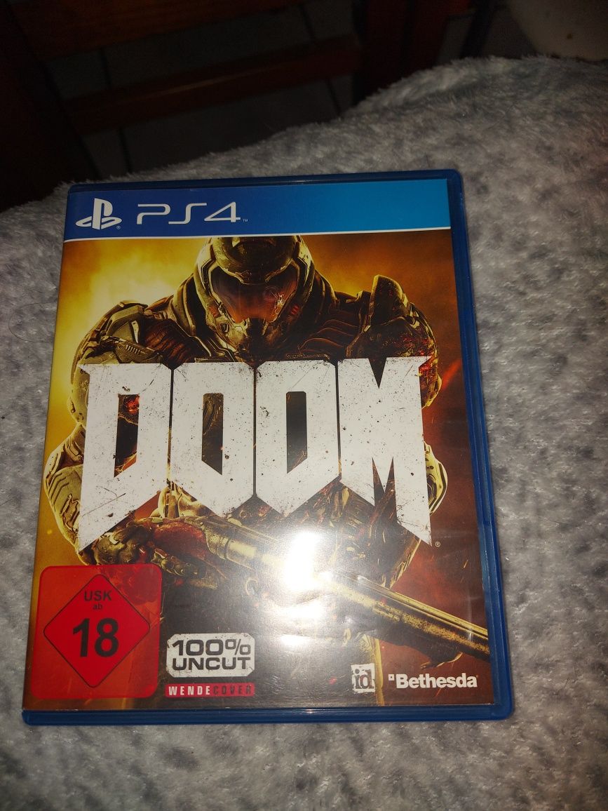 Jogo ps4 (DOOM) como novo