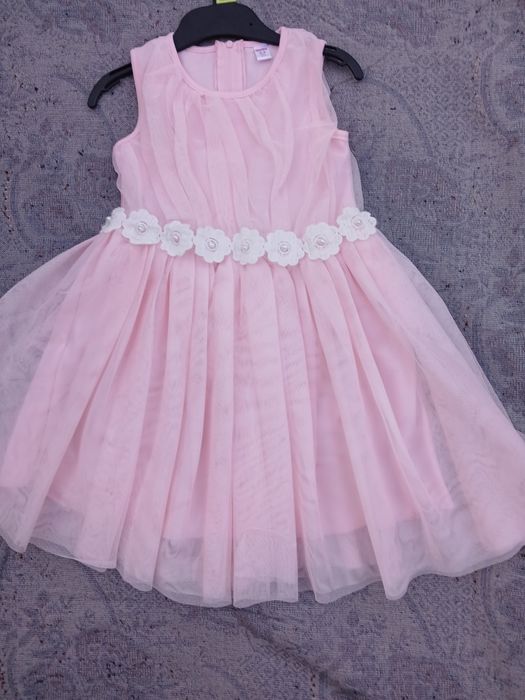 Святкова сукня  на 2-3 рочки