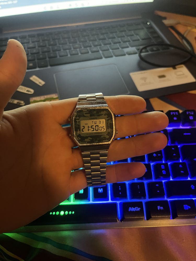 Relogio casio fundo tropa