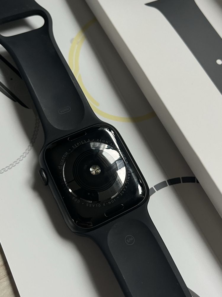 Apple watch series 5
