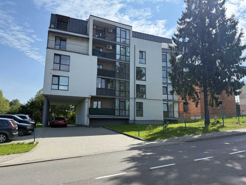 Продається простора 2-кімнатна квартира у курортному місті Моршин!