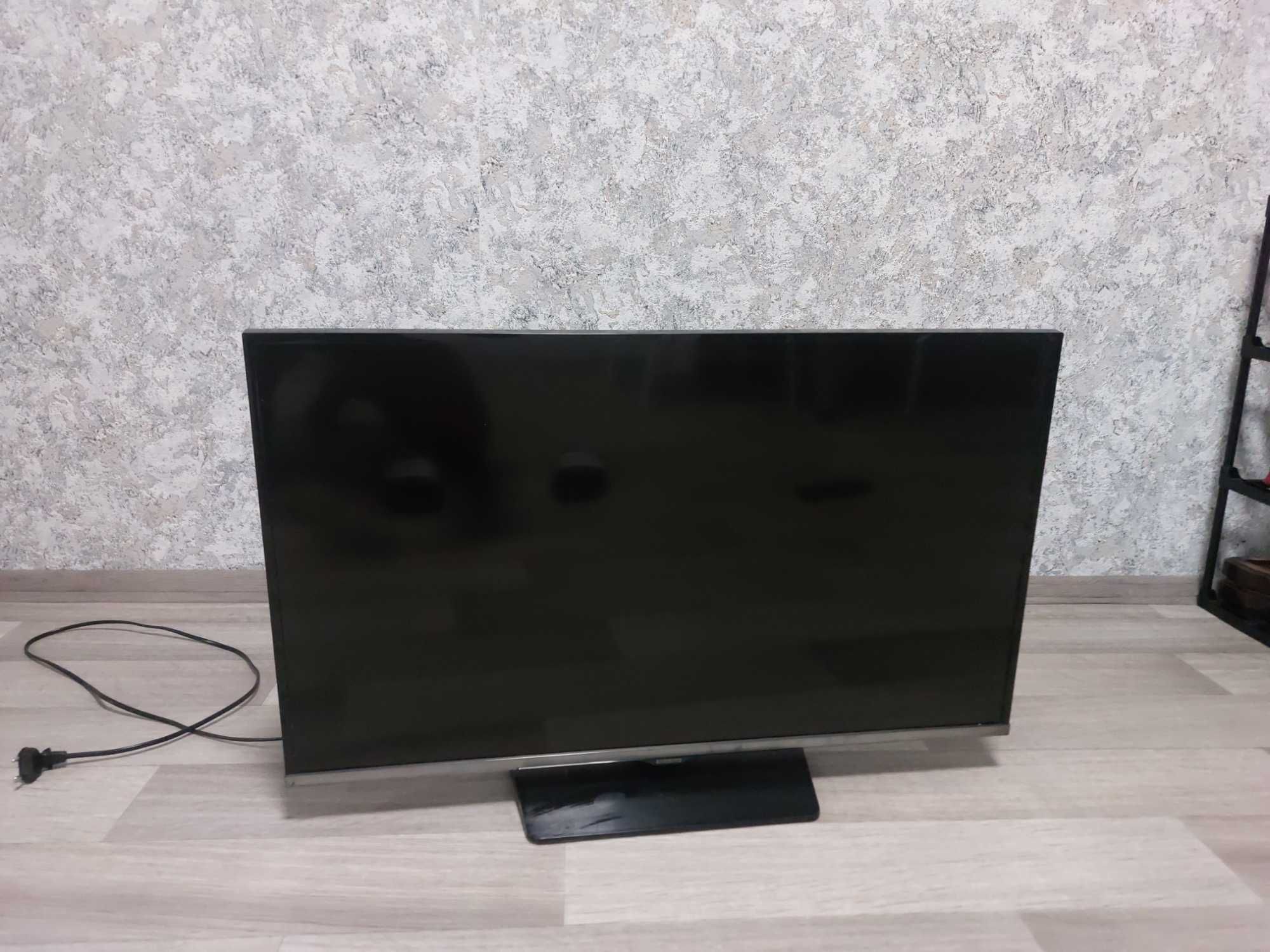 Телевізор Samsung LED TV. Модель : UE32H5000AK.