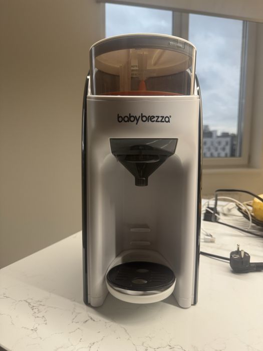 Babybrezza машинка для приготування суміші .