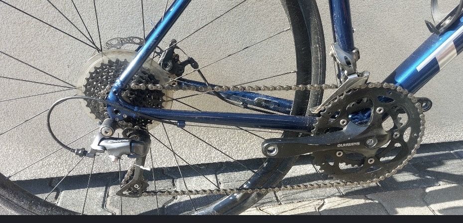 Piekny gravel szosa z 2023 cube trek domane al2 disc