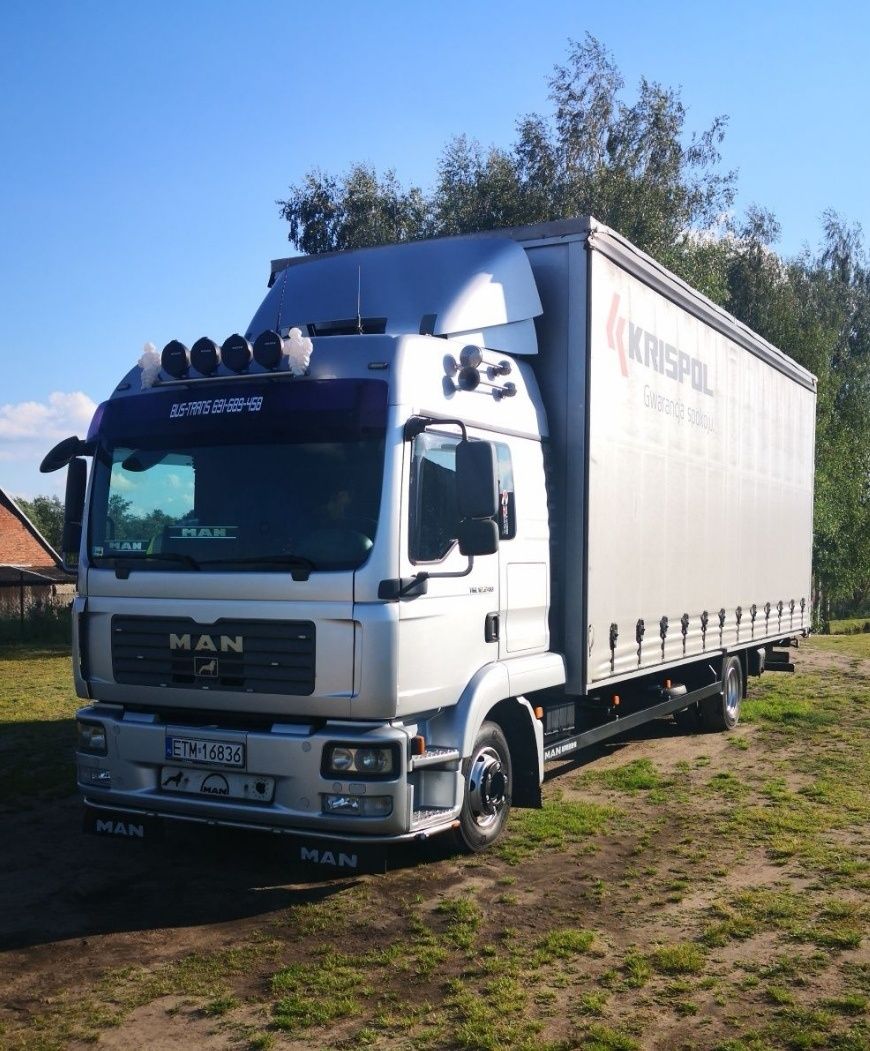 Transport busy dostawcze przeprowadzki transport ciężarowy dystrybucja