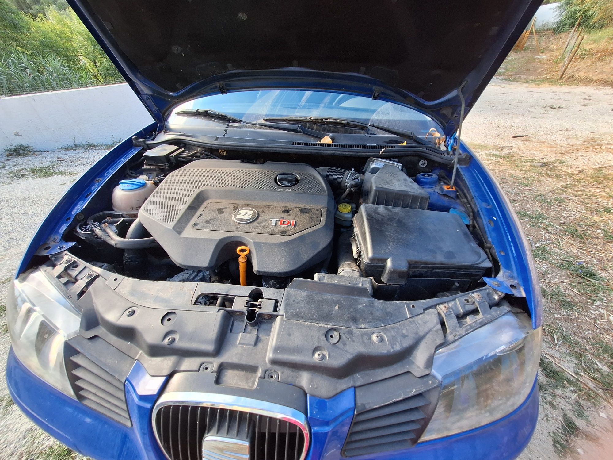 Seat ibiza 1.9 Tdi
294.000 km
2002

Inspecção feita até set/2026
IUC p