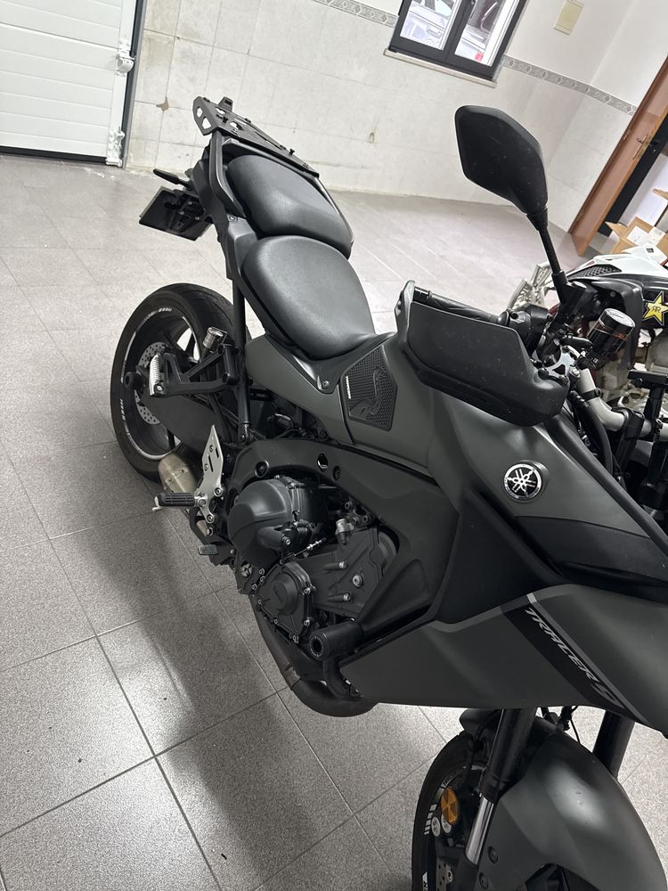 Yamaha tracer 9.