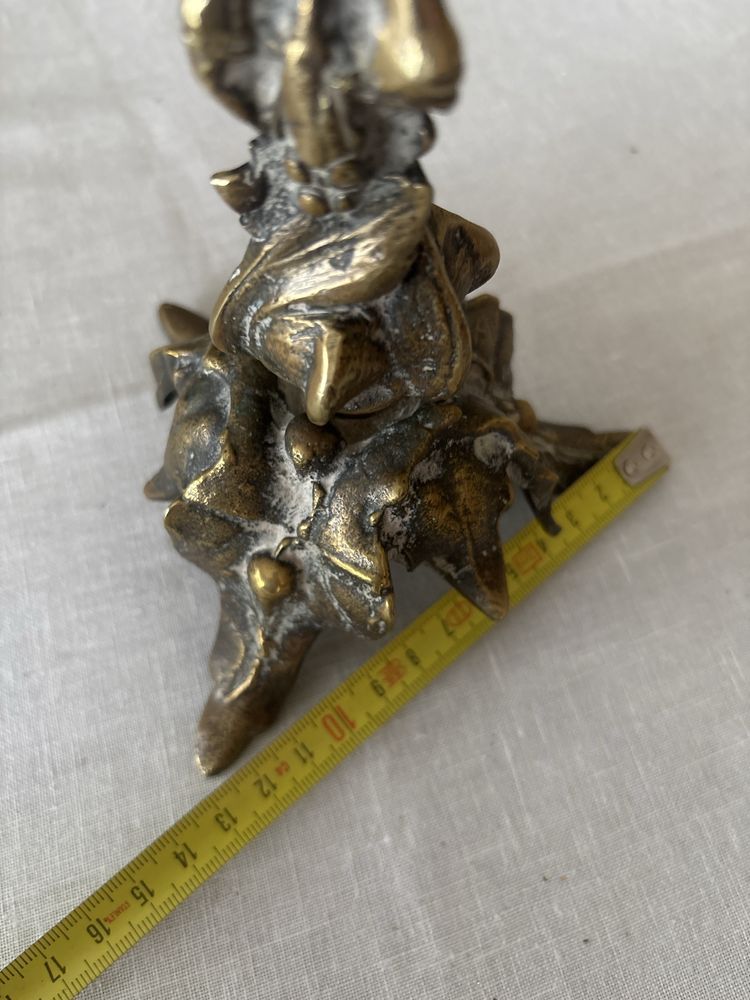 Castiçal antigo em bronze/latão – 21 cm
