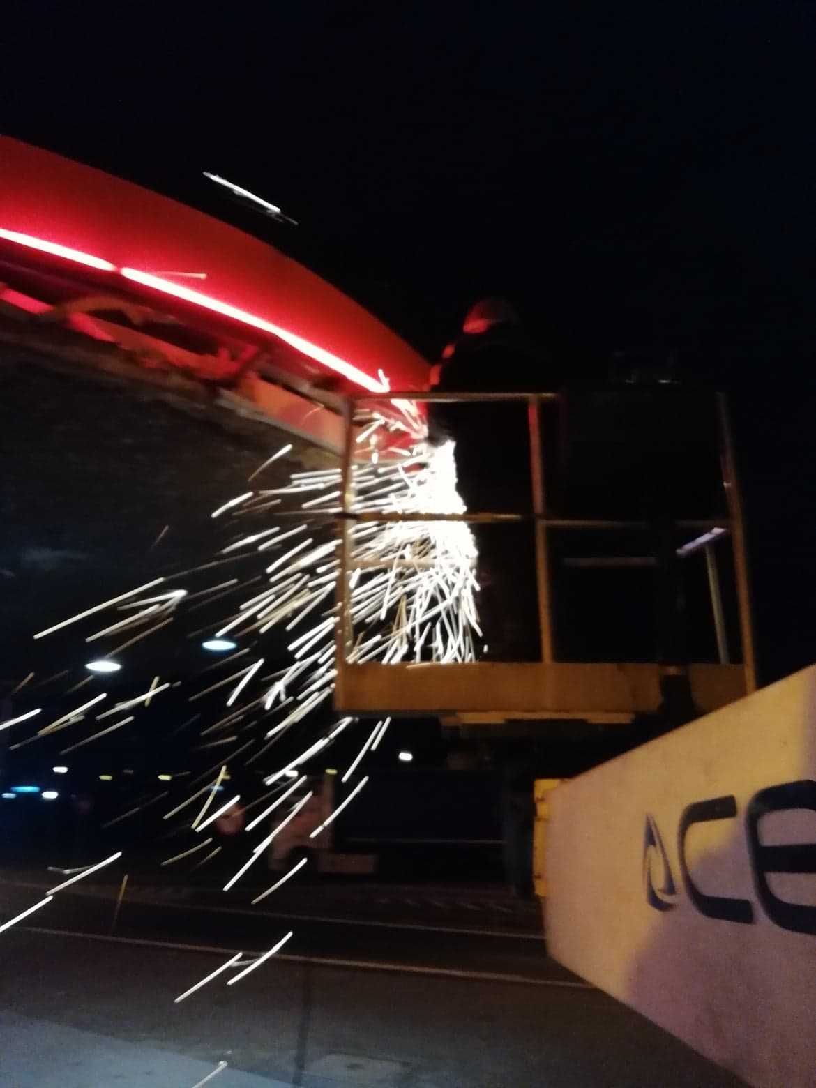 Podnośnik koszowy, zwyżka  24m Wrocław wynajem, wycinki, usługi