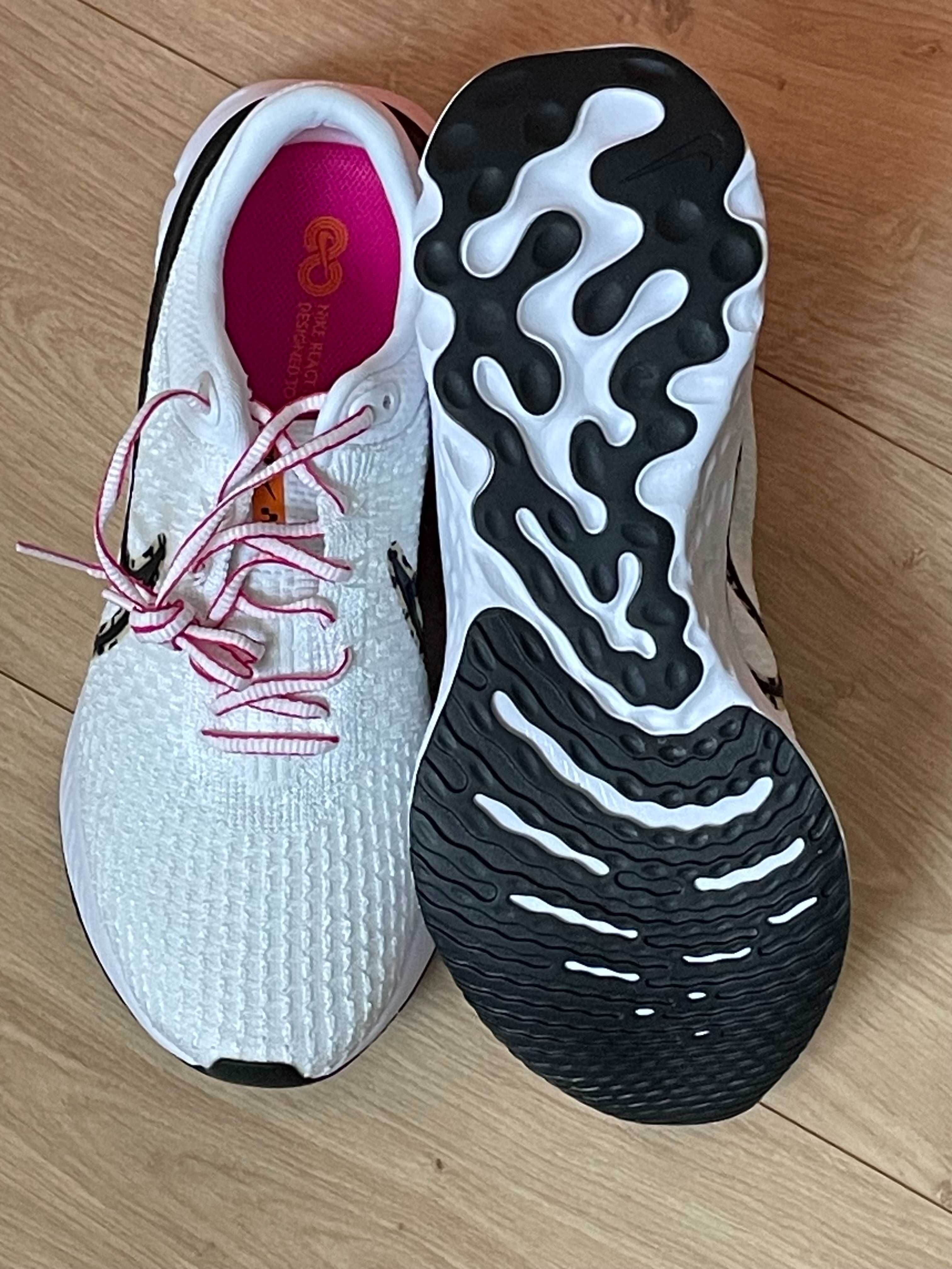 Buty damskie Nike model React Infinity Run FK r. 42,5-27,5 cm